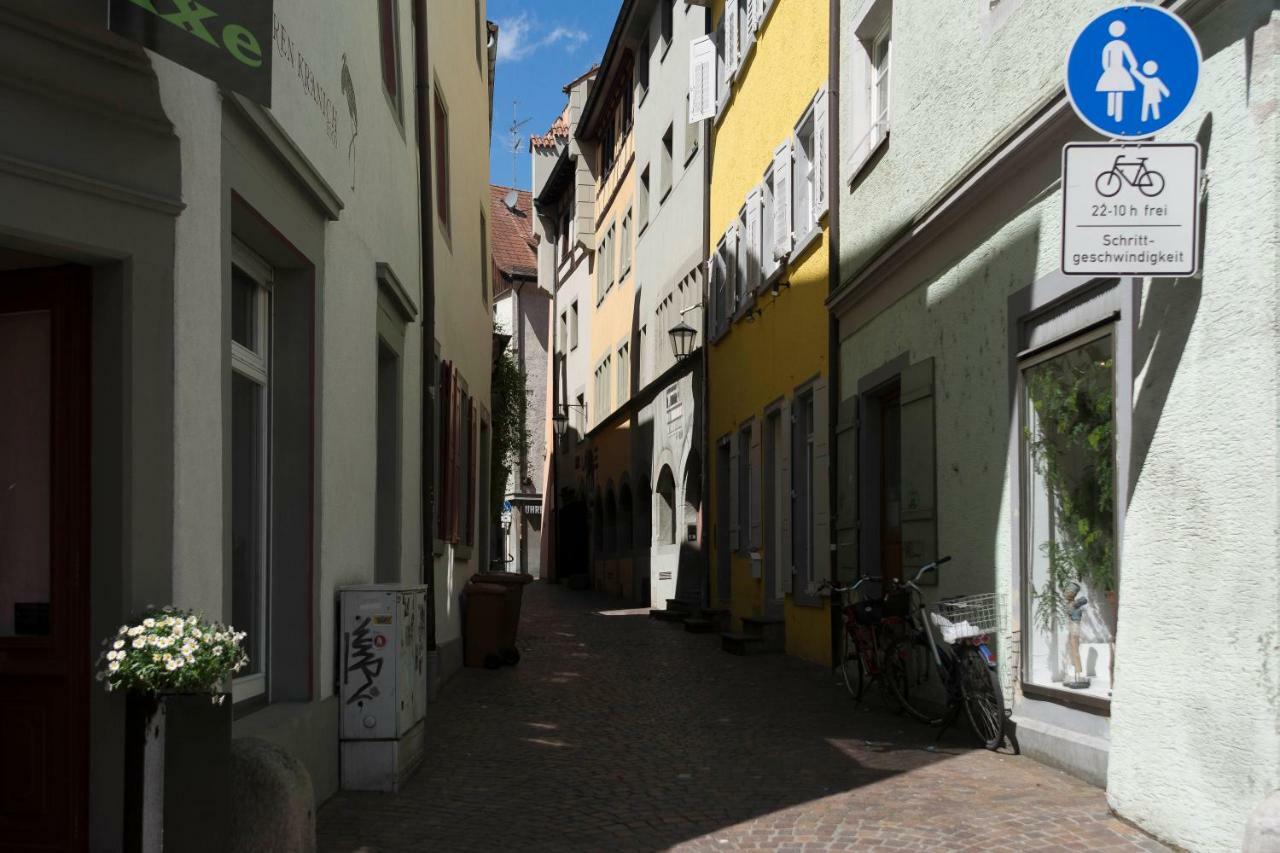 Haus Zum Einhoernle คอนสตานซ์ ภายนอก รูปภาพ